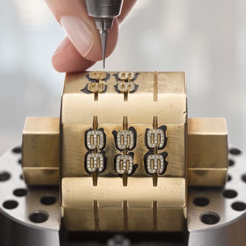 Fully iced-out super clone watch with even, precise stone setting