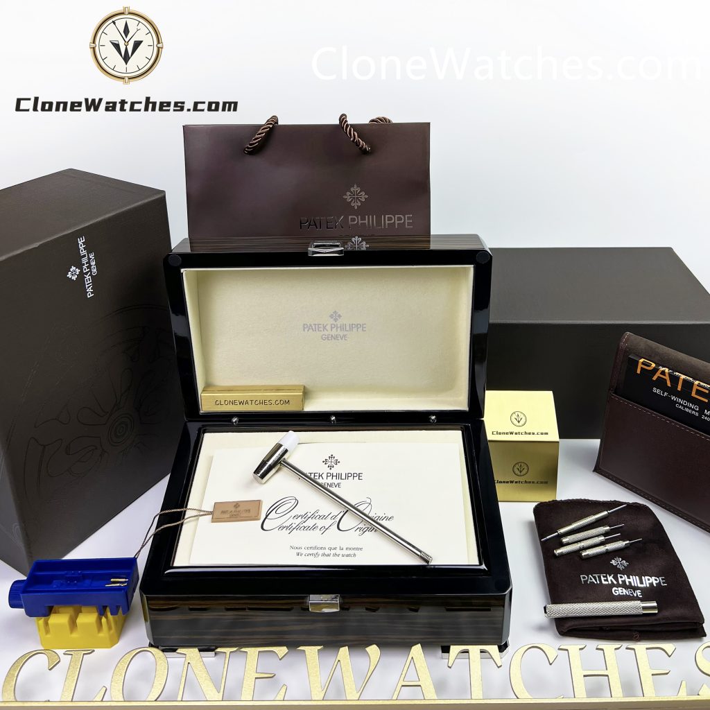 Patek Philippe piano lacquered wooden presentation box
