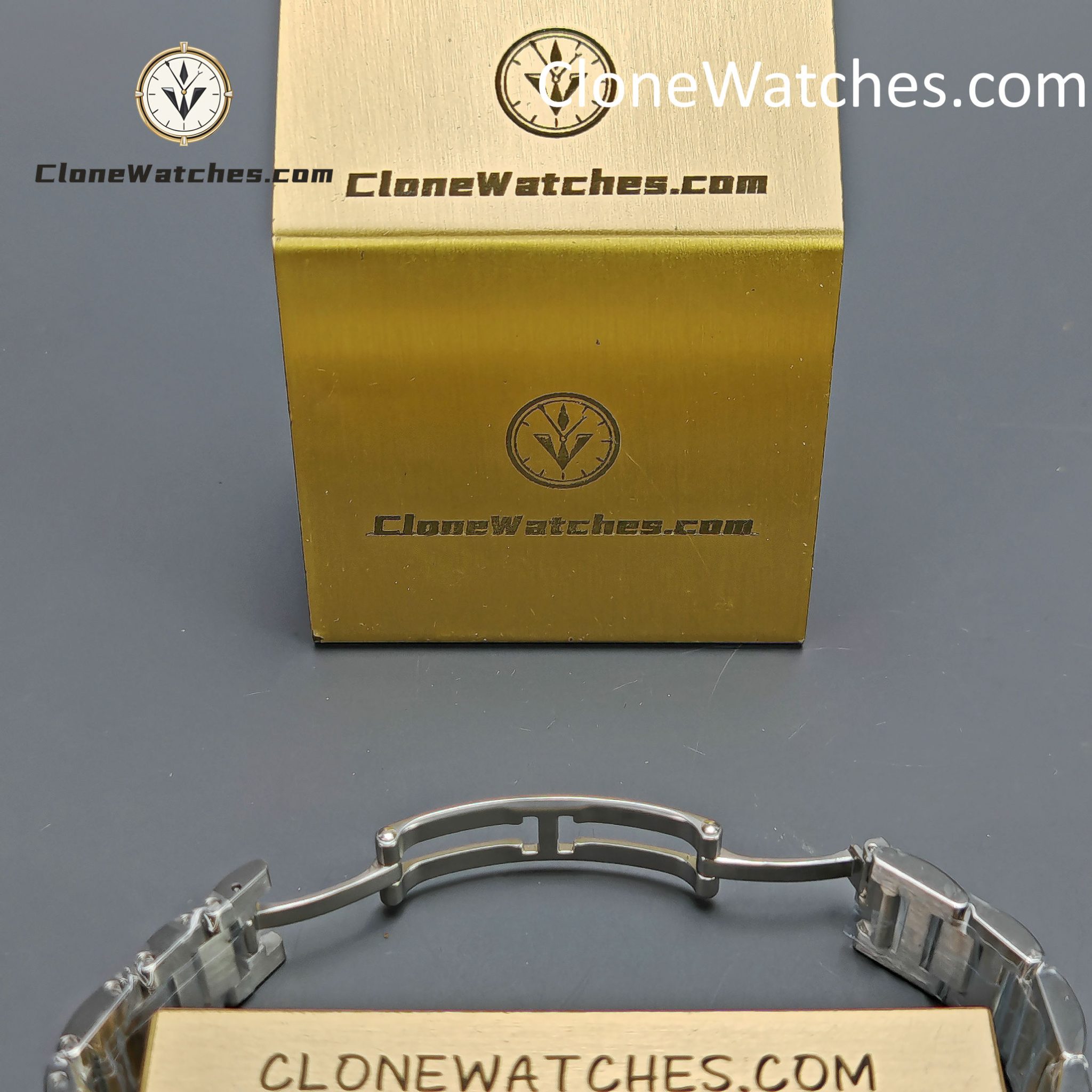 Cartier Super Clone Watches 1:1 Ballon Bleu de WSBB0062 Blue Dial Roman Scale 33mm - Image 10