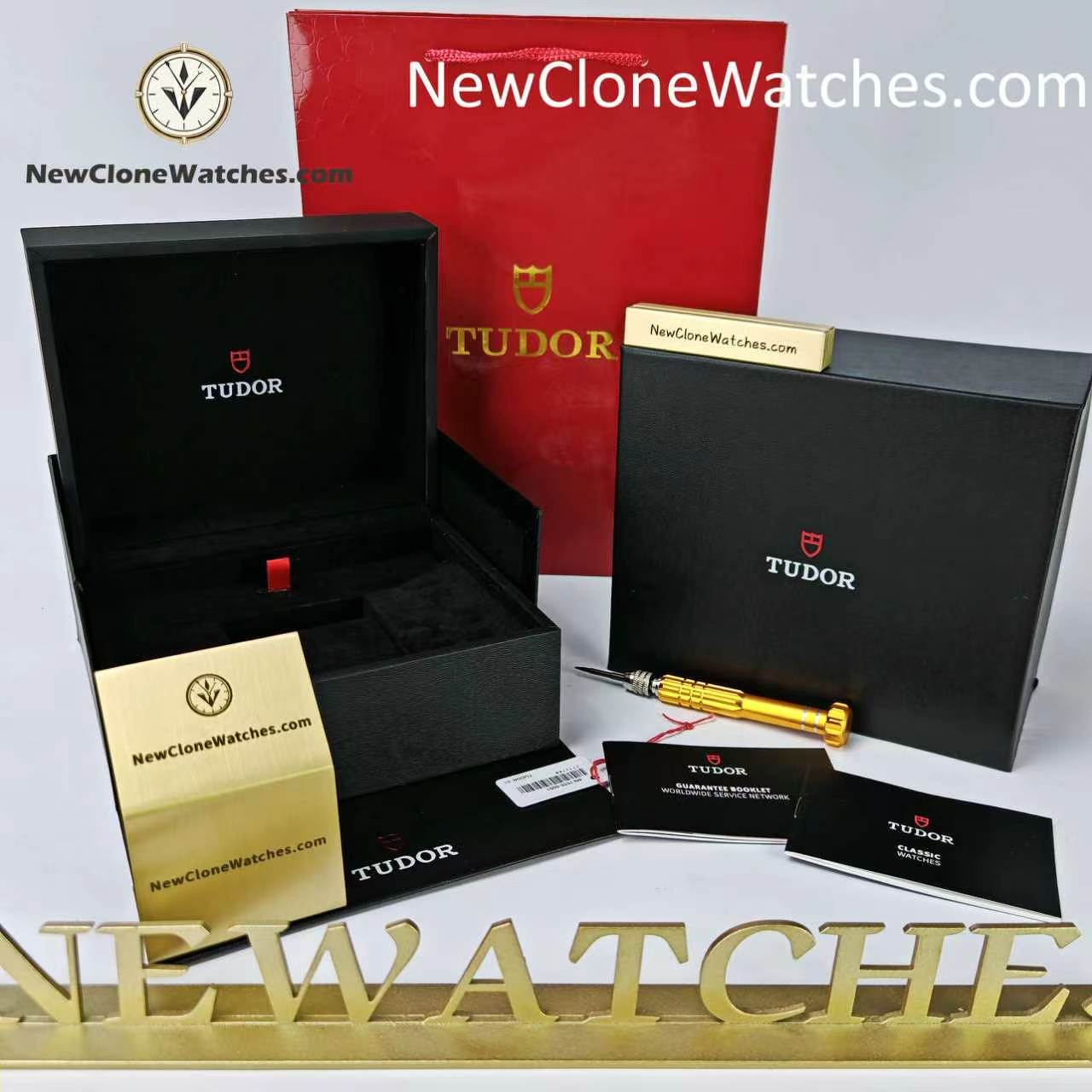 Tudor presentation box