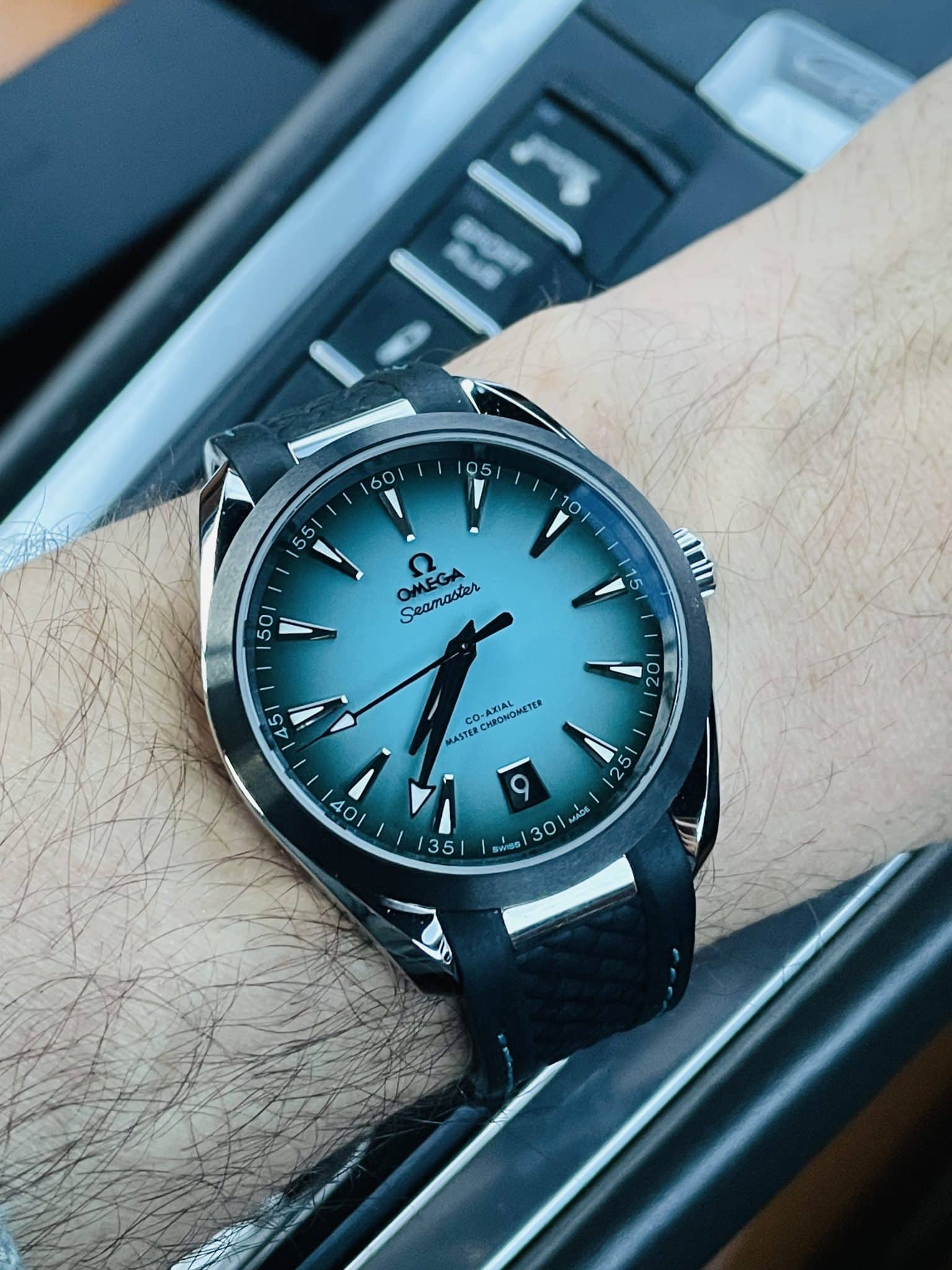 VSF-Aqua-Terra-turquoise-wrist-shot-lifestyle-super-clone